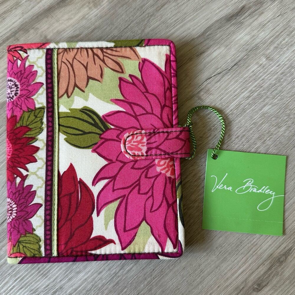 Vera Bradley Passport Cover Hello Dahlia! Pattern NEW NWT